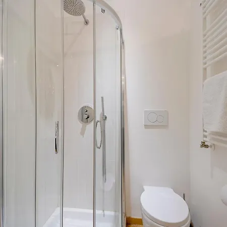 Seaside Roomy * Bordighera