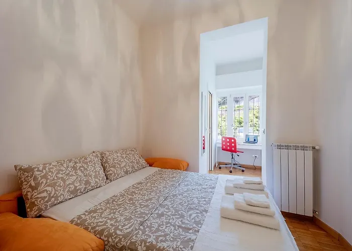 Guesthost - Seaside Roomy * Bordighera