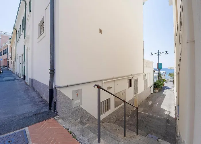 Guesthost - Seaside Roomy Apartamento Bordighera