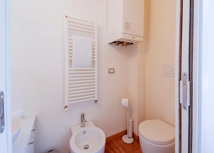 Guesthost - Seaside Roomy Apartamento Bordighera